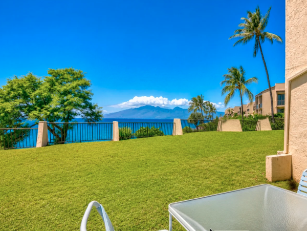 Luxury Maui Retreat in Kahana - Perfect for Large Groups